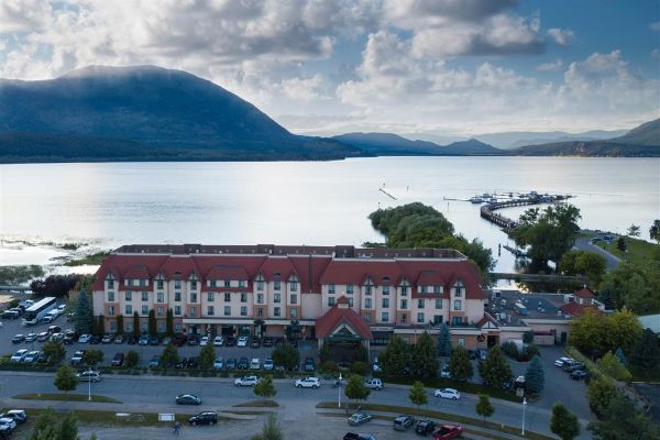 Hotel BW Premier Collection Prestige Harbourfront Resort (Salmon Arm)